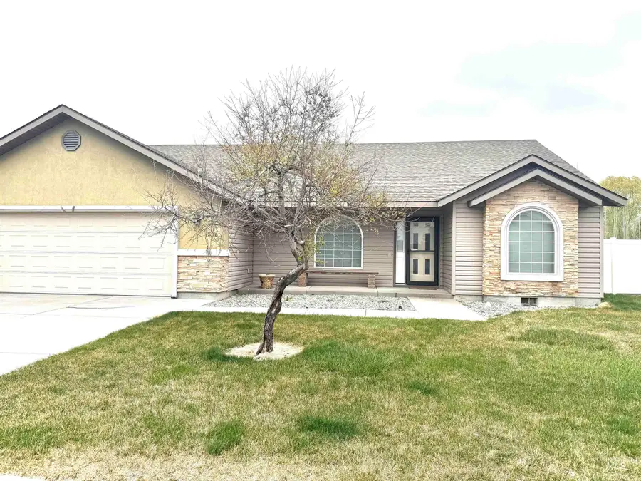 1506 N Adams, Jerome, ID 83338 - #3