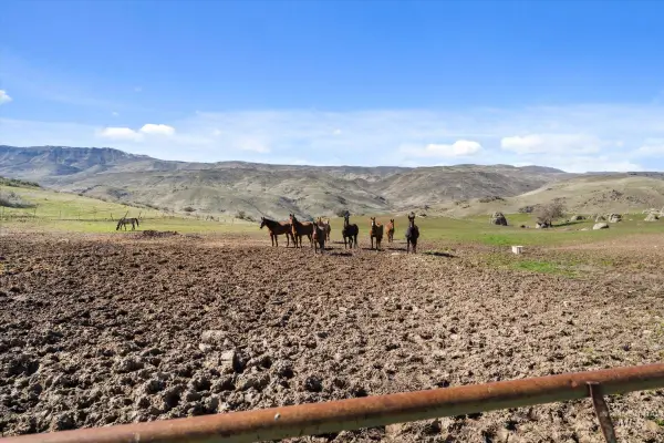 11555 Liberty Rd, Sweet, ID 83670