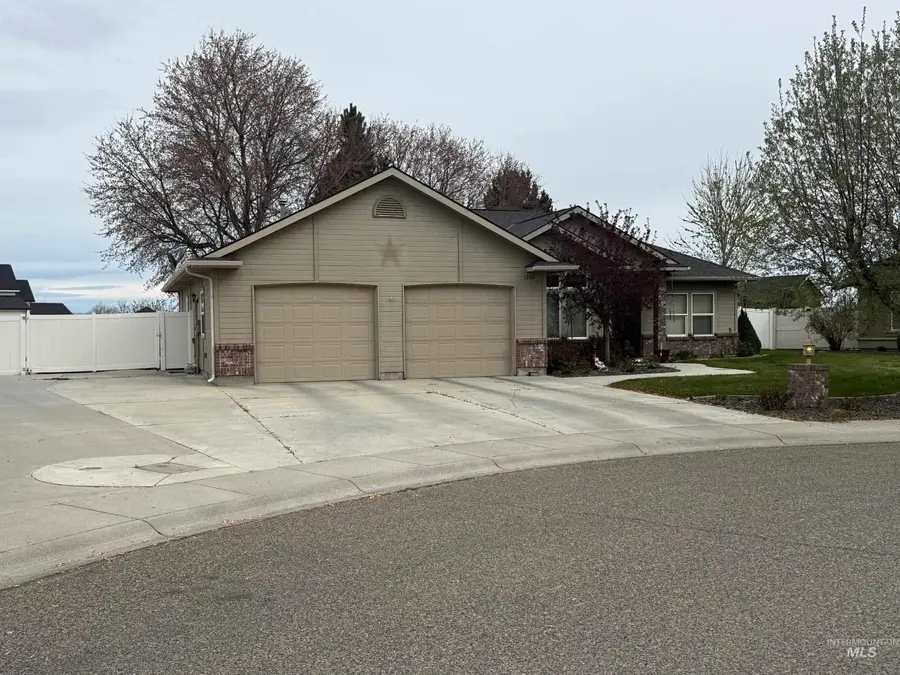 1202 Jessica Ave, Fruitland, ID 83619 - #2