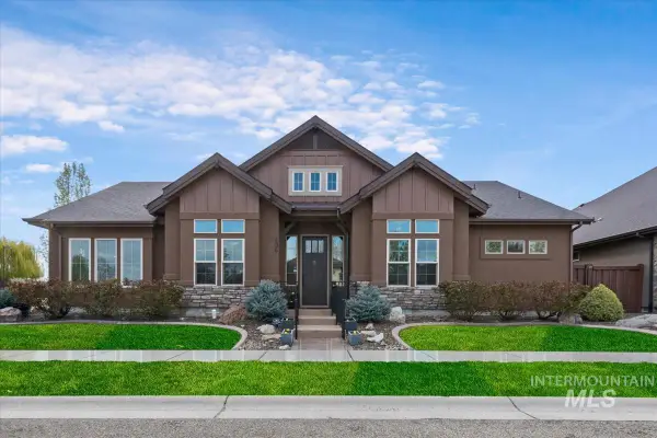 4061 W Highland Fall Ct, Meridian, ID 83646
