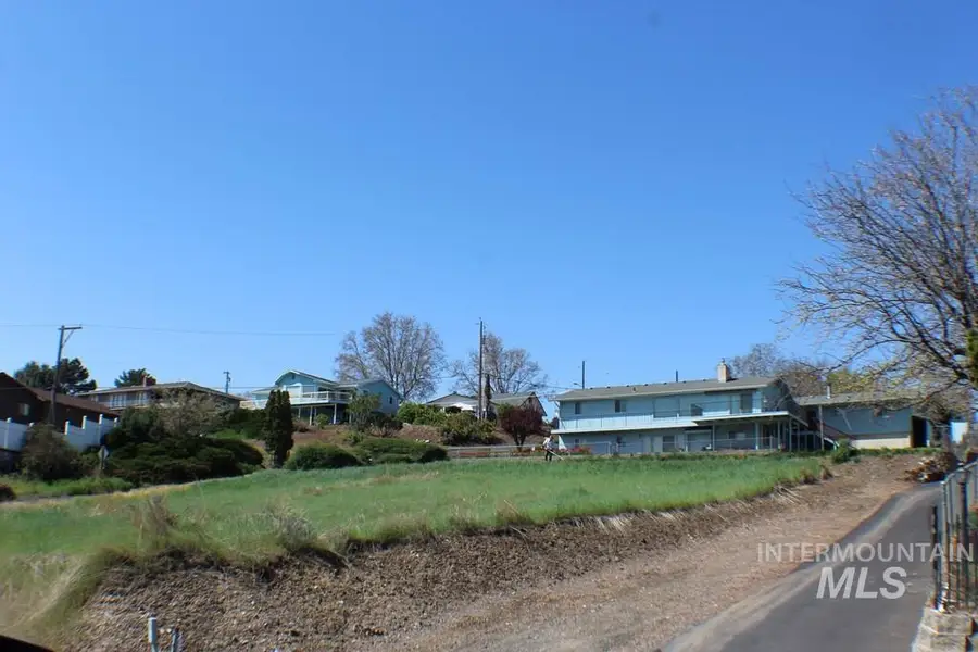 NNA Highline Court, Clarkston Heights Vineland, WA 99402 - #3