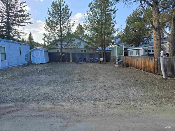 514 Sawyer St. D10, Cascade, ID 83611