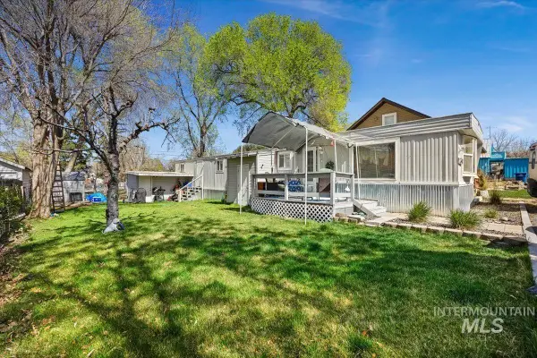 341 Bruneau Street East, Hagerman, ID 83332