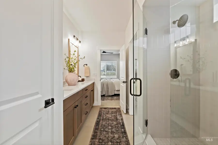 869 S Contusion Ave, Nampa, ID 83651 - #3