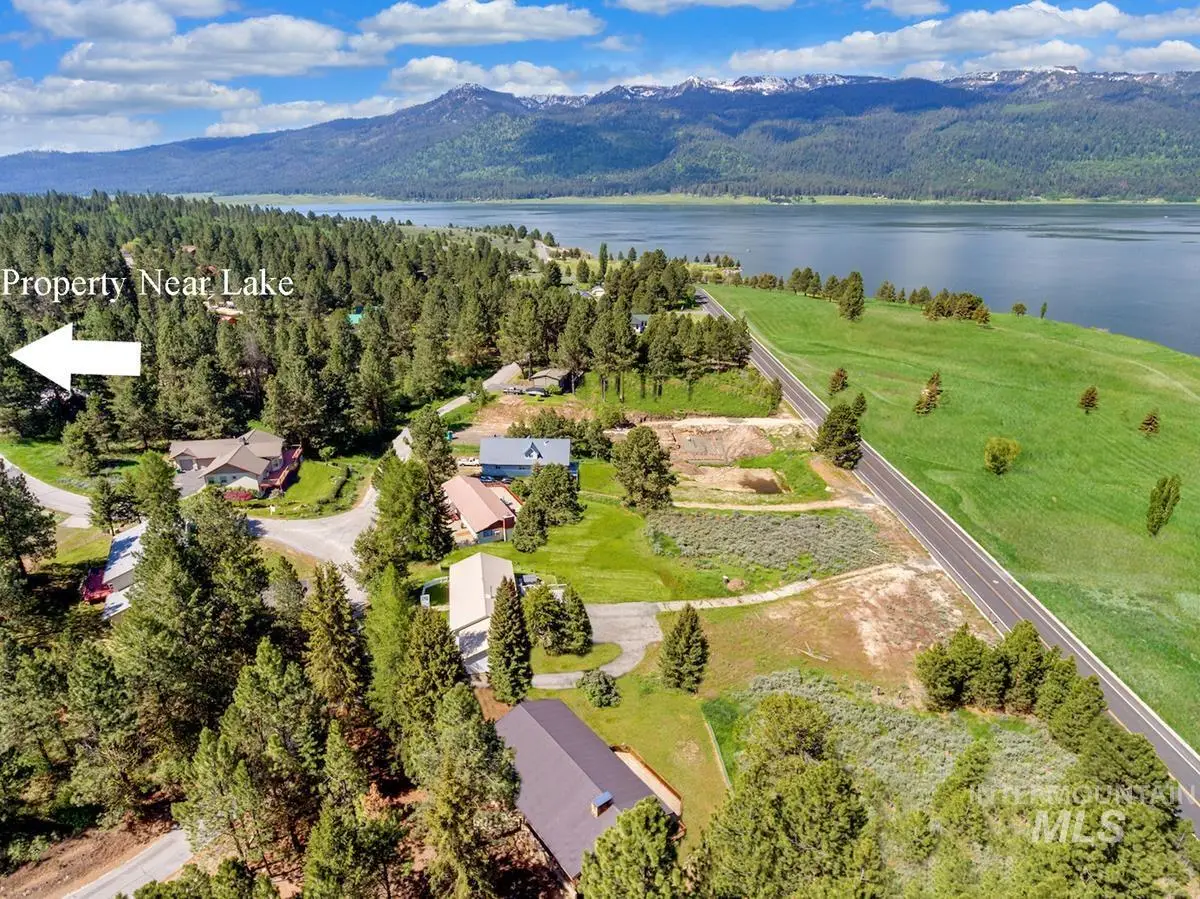 903 Divot Circle, Cascade, ID 83611 - #1