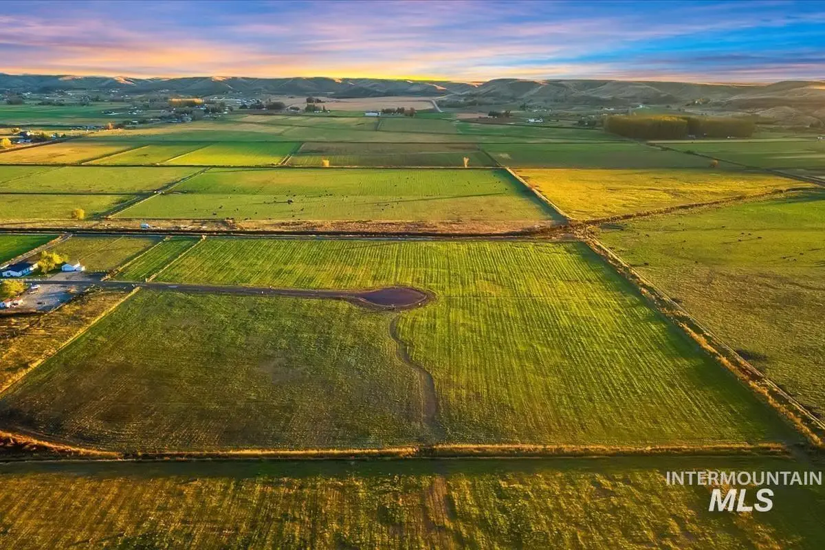 10160 W Clear View Ln, Emmett, ID 83617 - #1