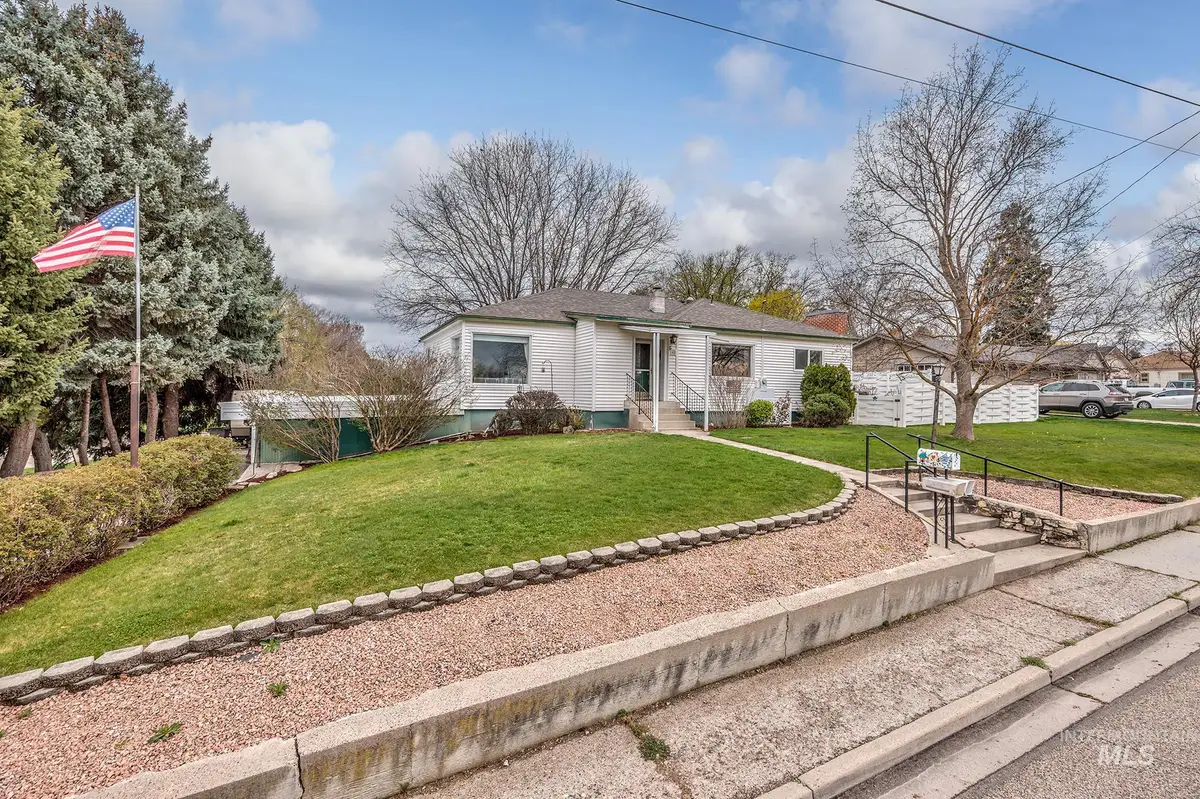 148 N 20th St, Payette, ID 83661 - #1