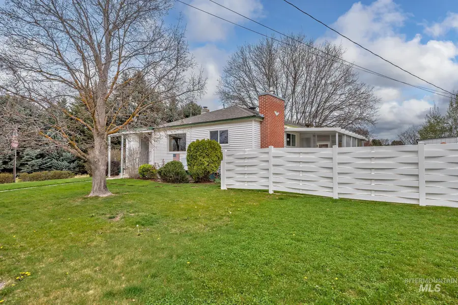 148 N 20th St, Payette, ID 83661 - #3