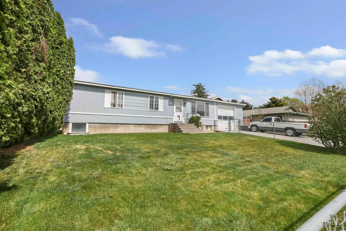 328 E Ave J, Jerome, ID 83338 - #1