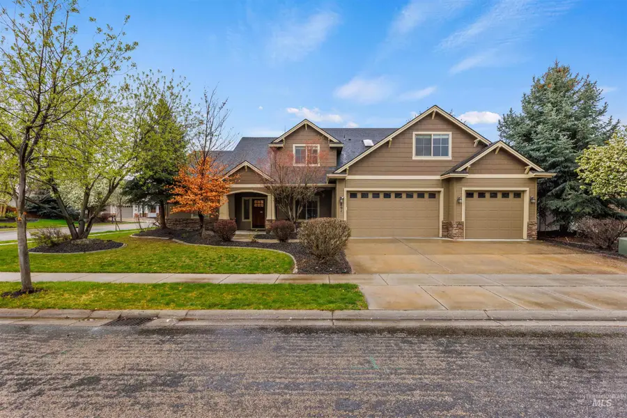 891 E Silver Torch St, Meridian, ID 83646 - #2