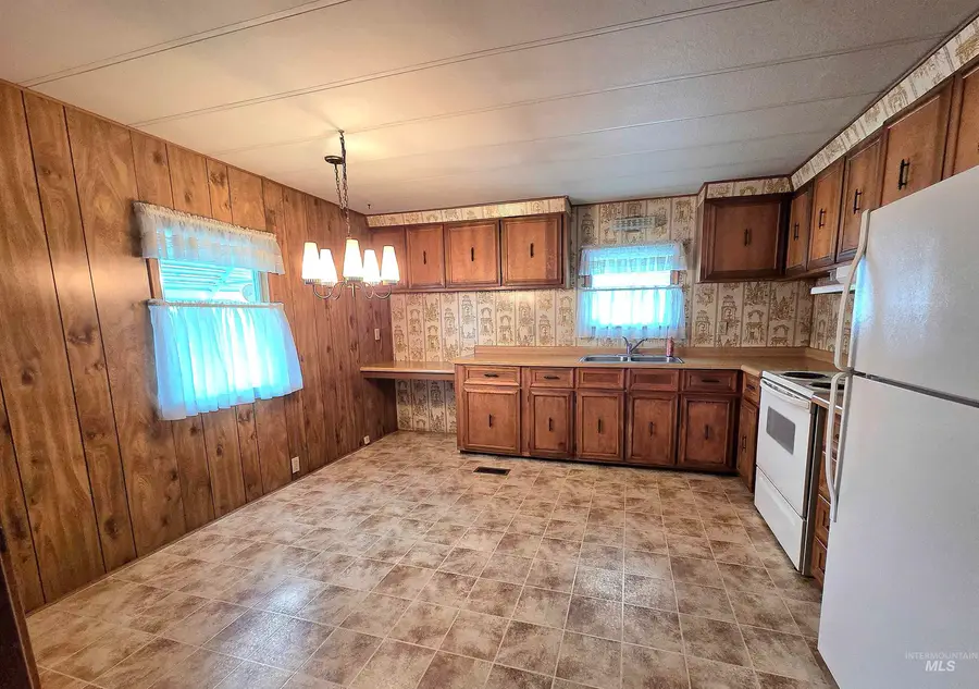 2205 E Linden St Trlr 91 #TRLR 91, Caldwell, ID 83605 - #3