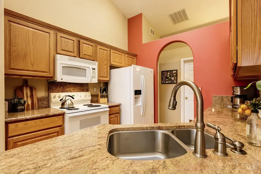 947 N Echohawk Way, Eagle, ID 83616 - #3