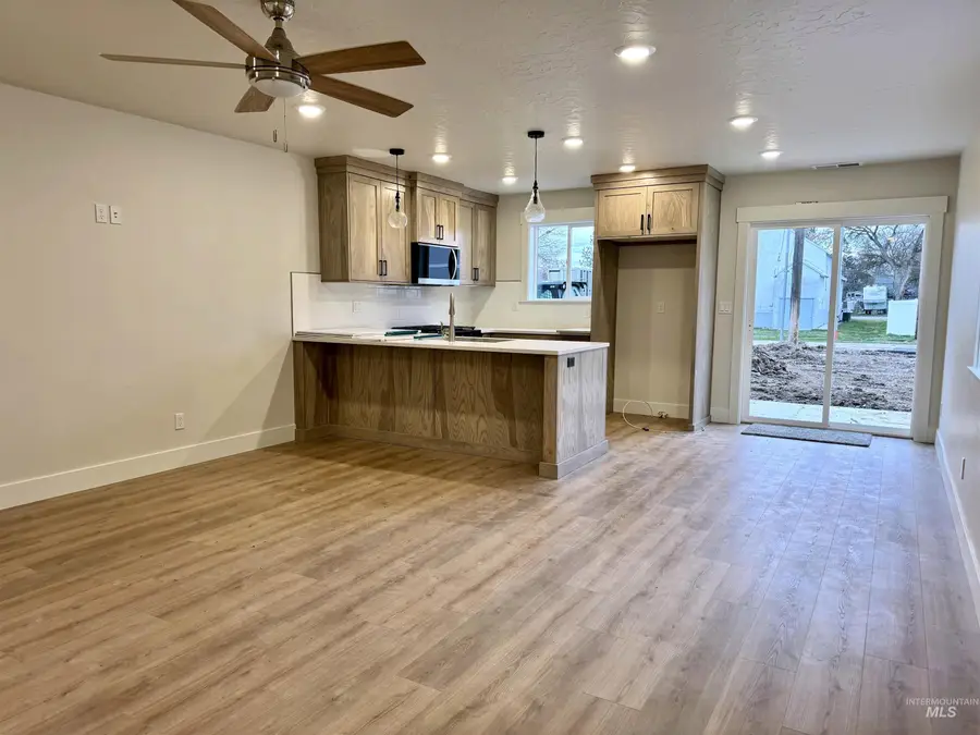 108 Holly Ave #Duplex, New Plymouth, ID 83619 - #2