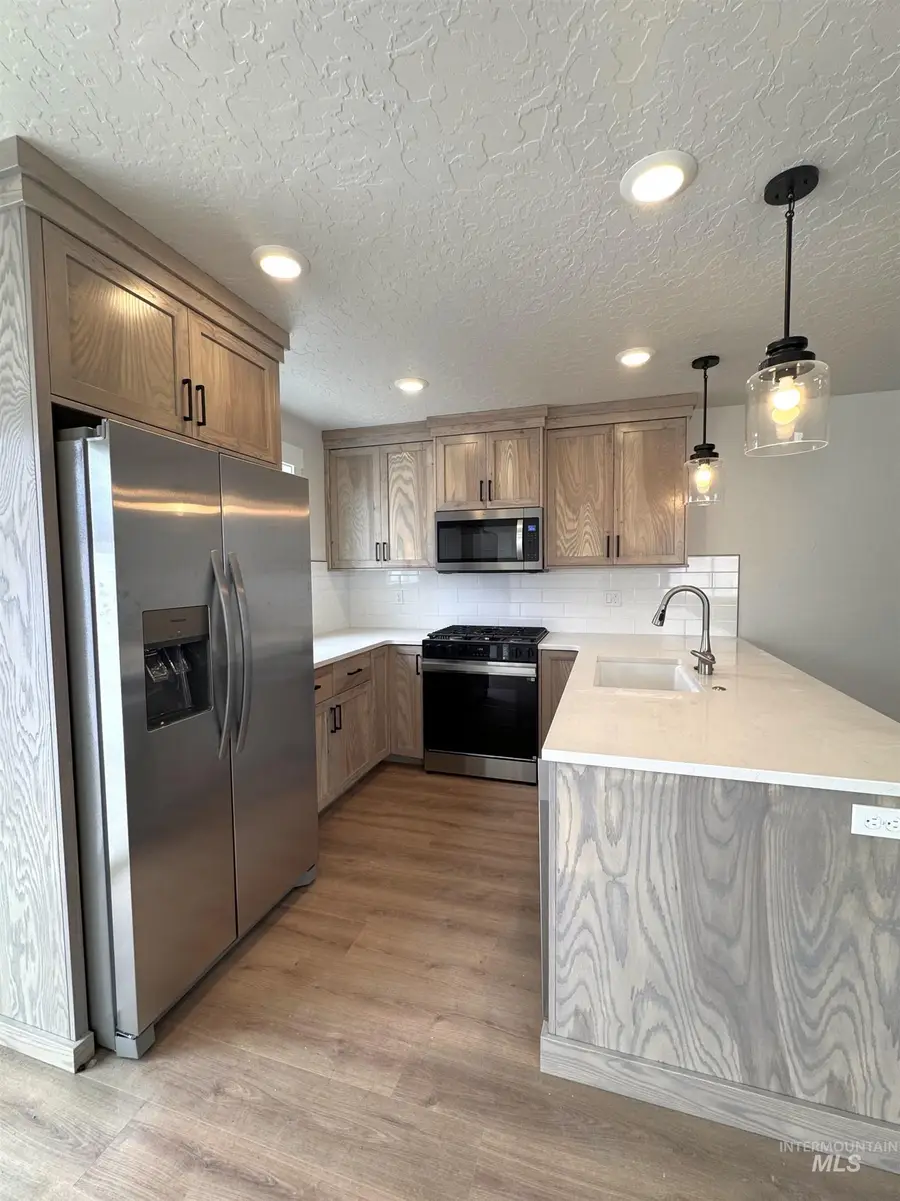 108 Holly Ave #Duplex, New Plymouth, ID 83619 - #3