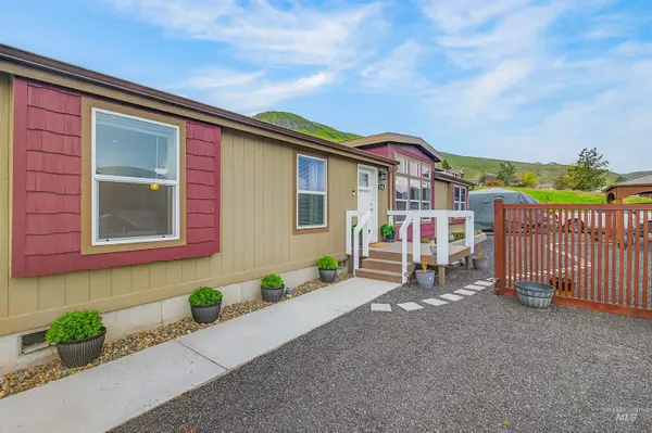 1306 4th Street, Asotin, WA 99402