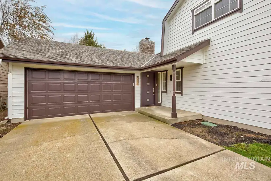 245 W Greensboro Ct, Boise, ID 83706 - #3