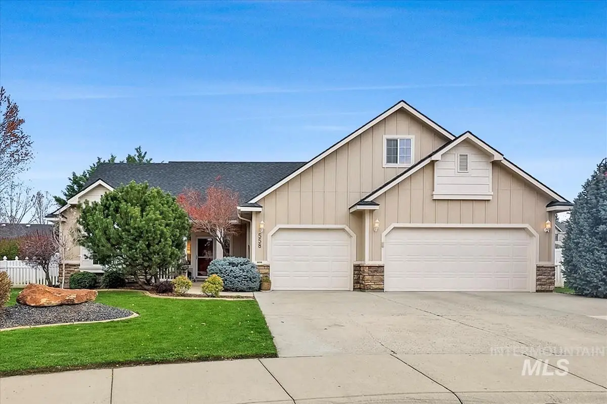 558 N Cardigan Avenue, Star, ID 83669 - #1