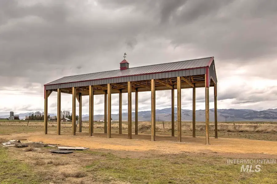 183 S 700 E, Fairfield, ID 83327 - #3