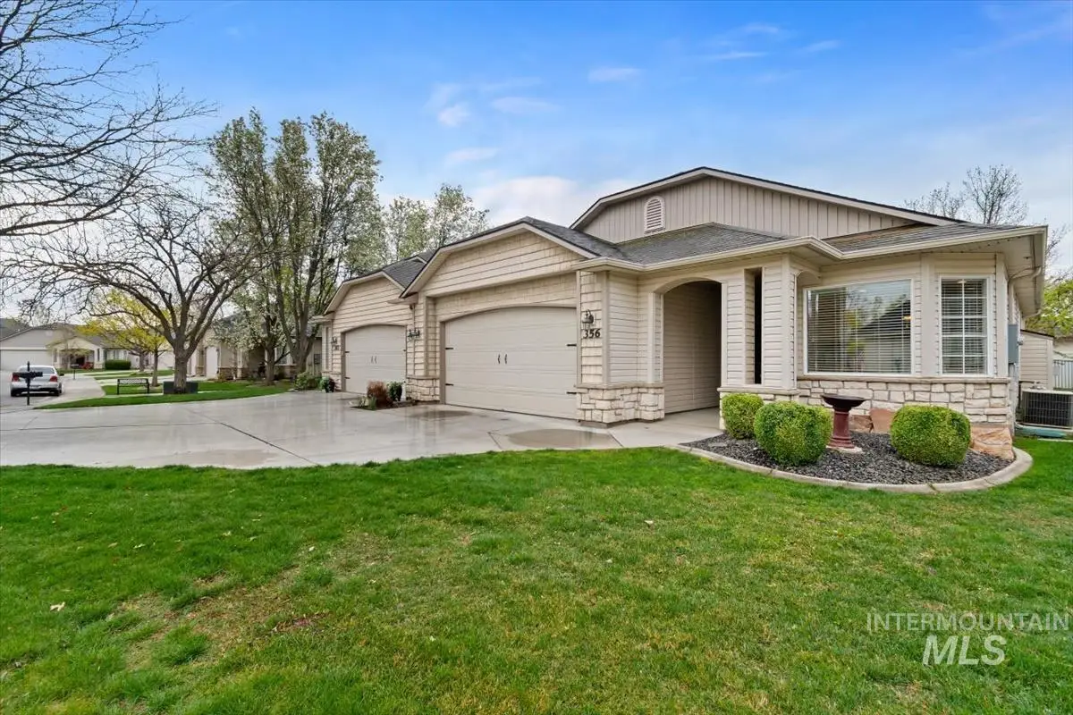 356 S Golden Eagle Lane, Eagle, ID 83616 - #1