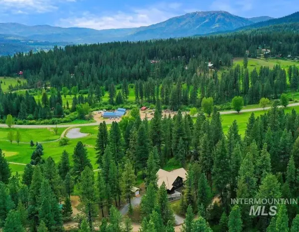 31 Rainbow Ridge, Garden Valley, ID 83622