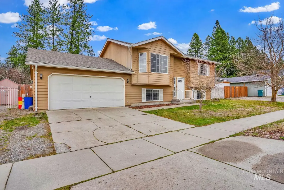 8561 W Nebraska Street, Rathdrum, ID 83858 - #1