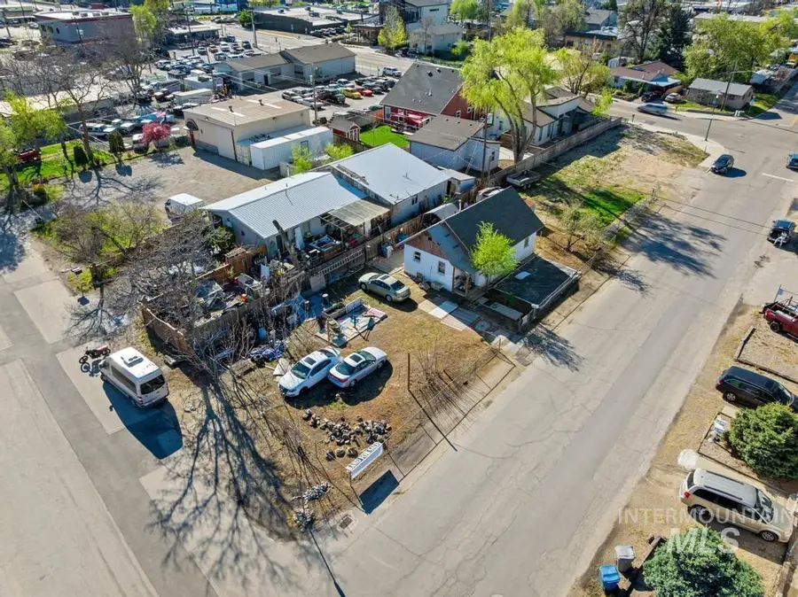 3519 N Clay St, Garden City, ID 83714 - #2