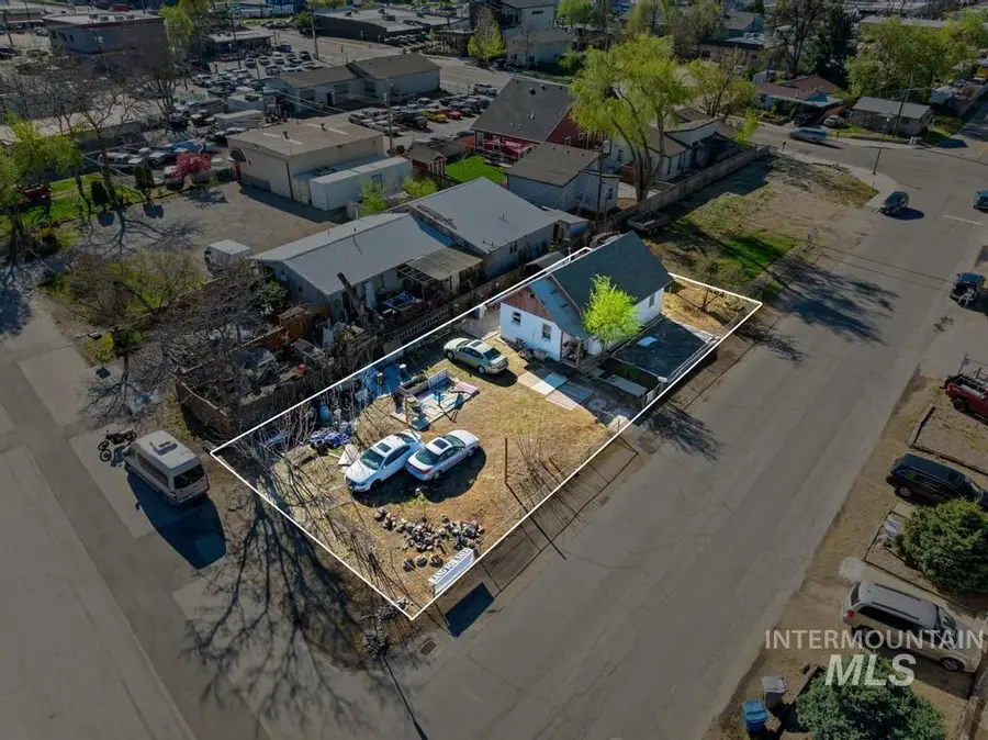 3519 N Clay St, Garden City, ID 83714 - #3