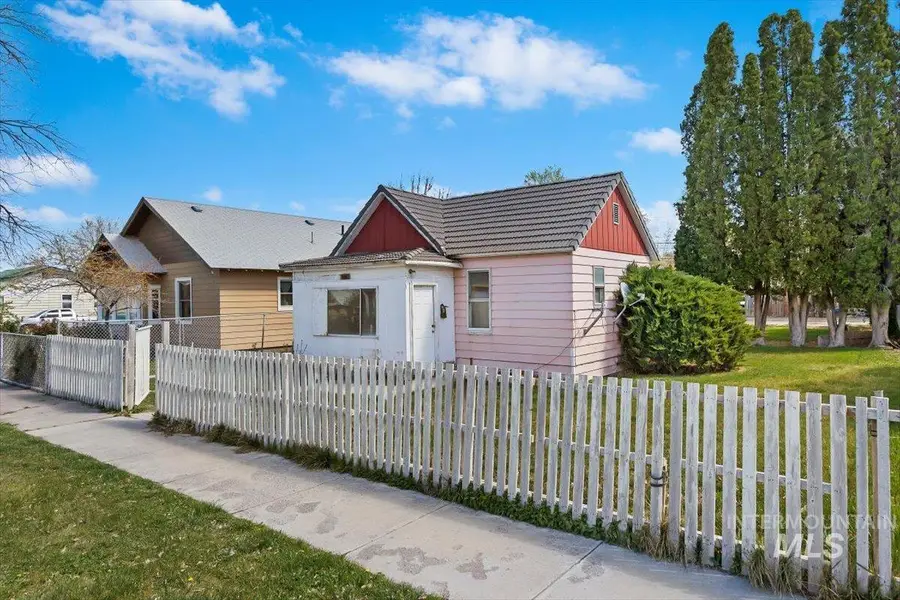 1411 Almo Ave, Burley, ID 83318 - #3