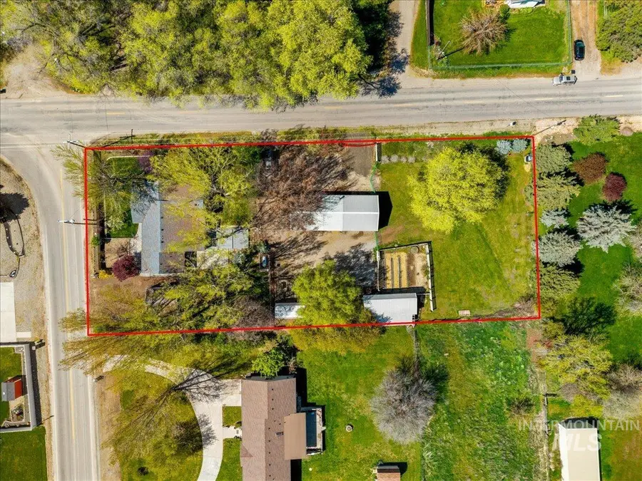 3002 Frozen Dog Rd, Emmett, ID 83617 - #2