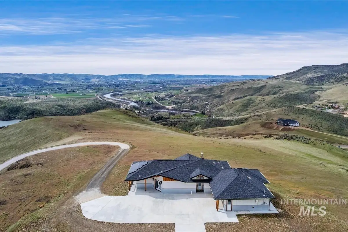 5225 Spring Creek Rd, Emmett, ID 83617 - #1