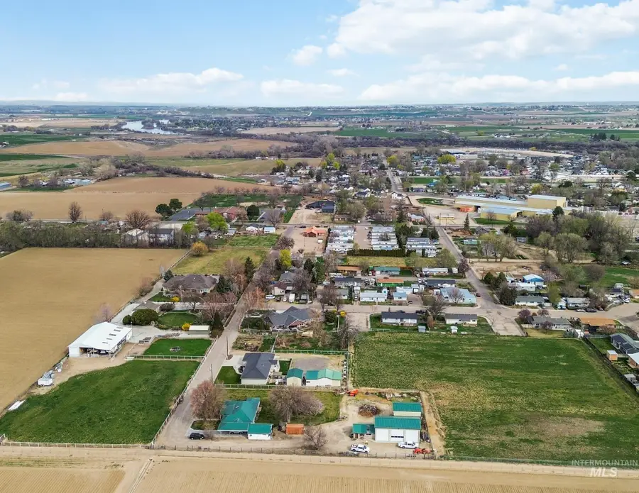 615 W Idaho Ave., Homedale, ID 83628 - #3