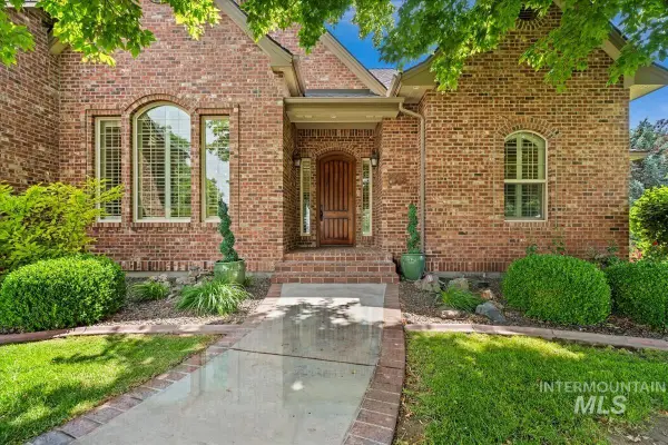 2562 Lauren Dr, Ontario, OR 97914