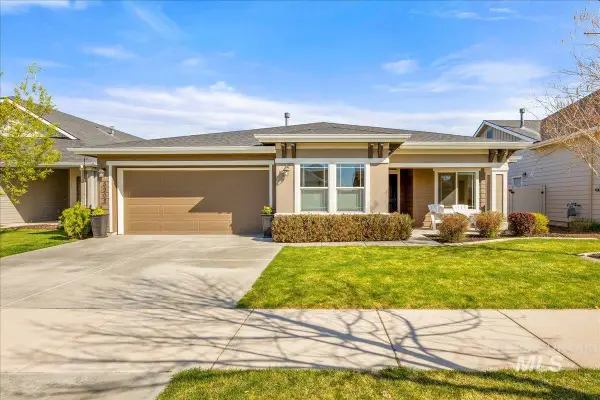 5902 W Quintale Dr, Meridian, ID 83646