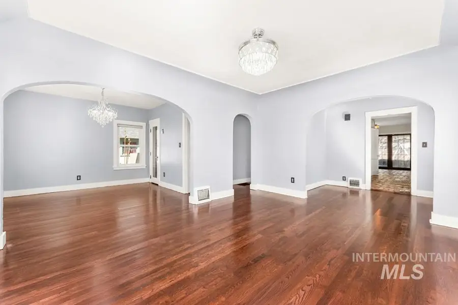 302 S Peasley St, Boise, ID 83705 - #3