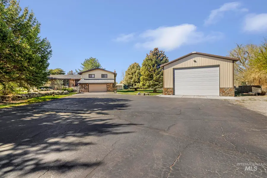 4055 N Canyon Ridge Dr, Twin Falls, ID 83301 - #2