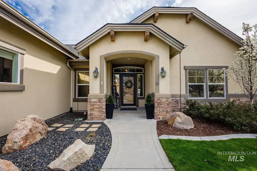 662 N Culver Creek Ave, Star, ID 83669 - #3