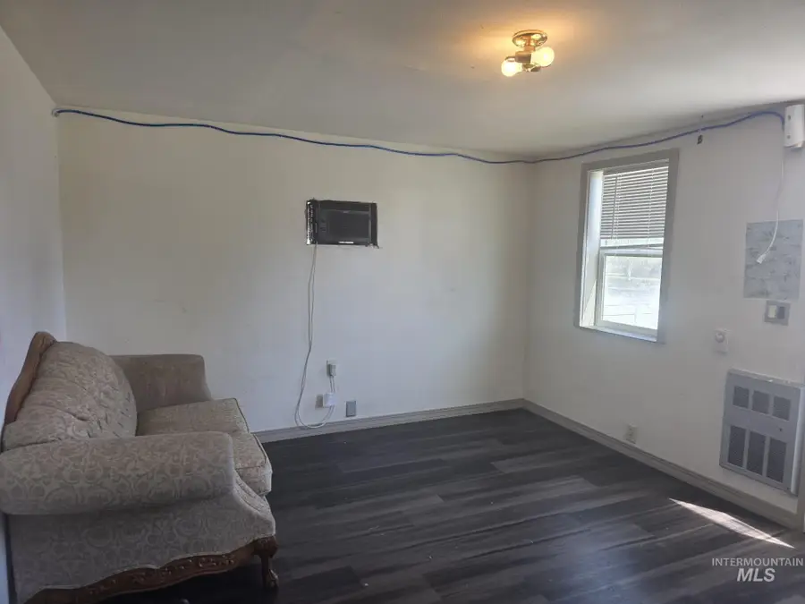 1034 Almo Ave, Burley, ID 83318 - #2
