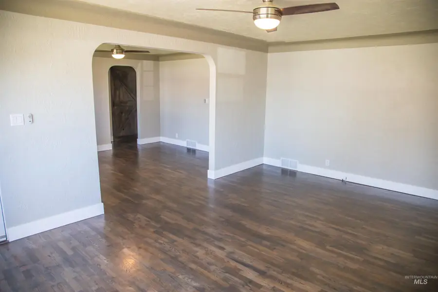 915 E Amity, Nampa, ID 83686 - #3