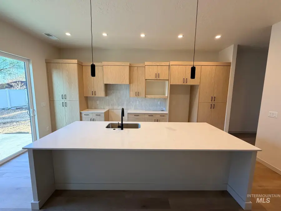 10173 W Southerland Dr, Boise, ID 83709 - #2