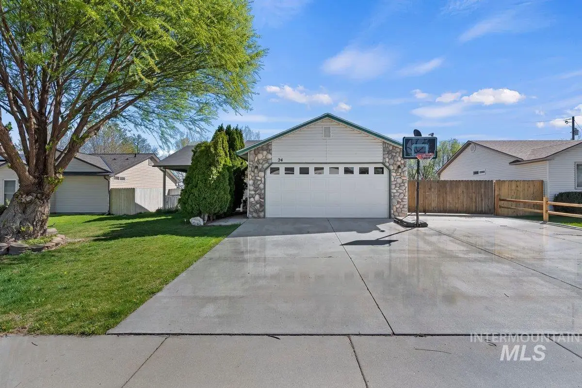 24 S Honey Drive, Nampa, ID 83687 - #1