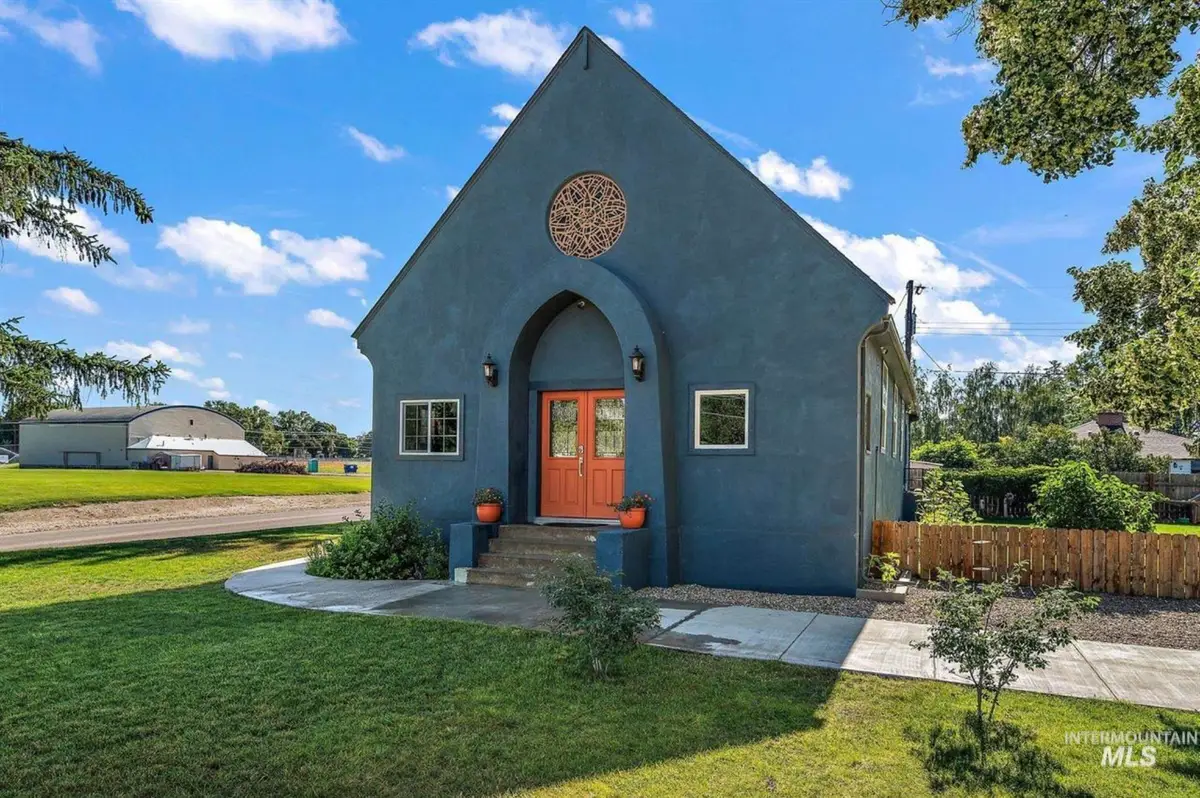 712 N 4th St, Parma, ID 83660 - #1