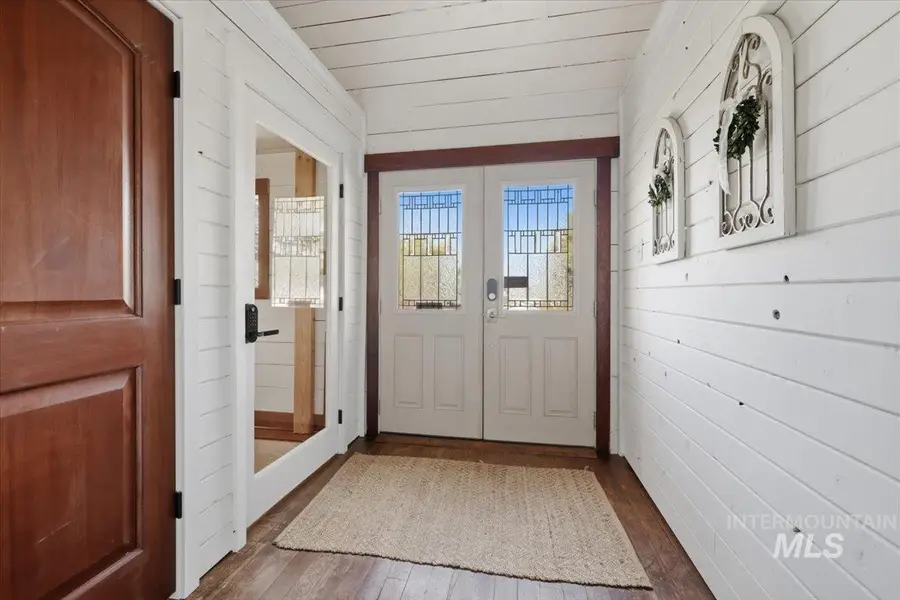 712 N 4th St, Parma, ID 83660 - #3