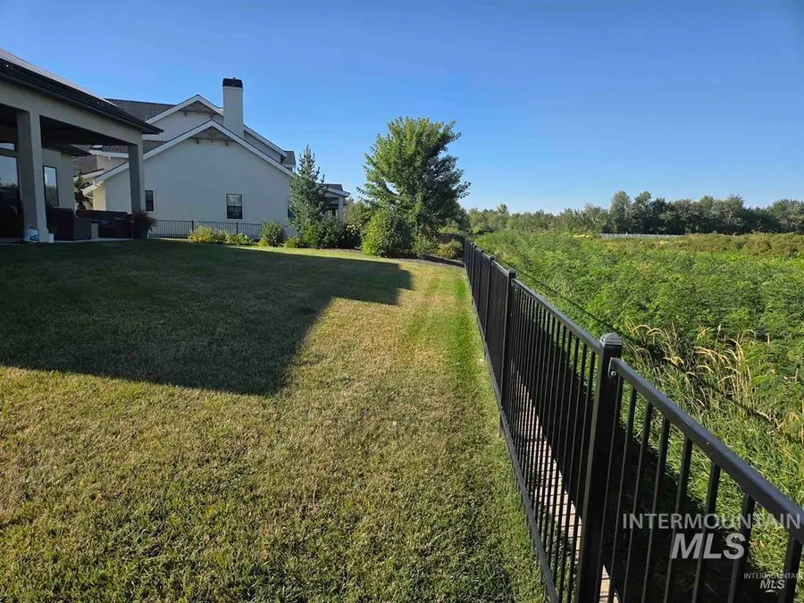 6667 Trinity Creek Ln, Star, ID 83669 - #3