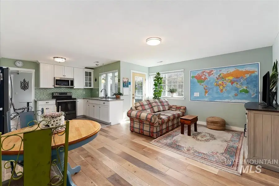 206 N Northview Dr, Eagle, ID 83616 - #3