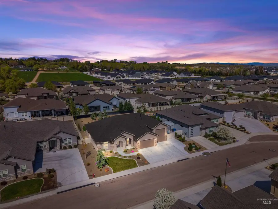 12480 W Superior St, Star, ID 83669 - #2