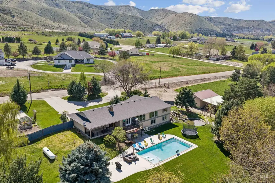1050 W South Slope Rd., Emmett, ID 83617 - #3