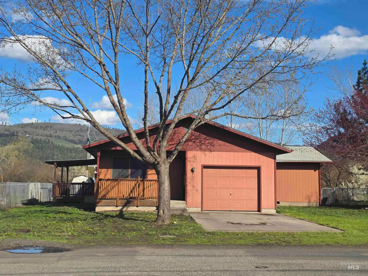 1401 Hill St, Kamiah, ID 83536 - #1