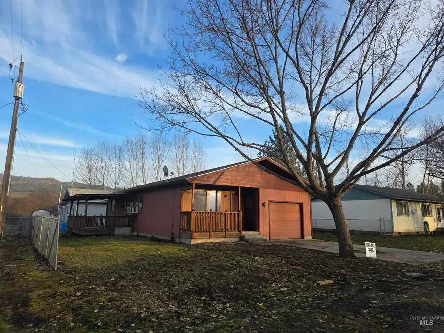 1401 Hill St, Kamiah, ID 83536 - #2