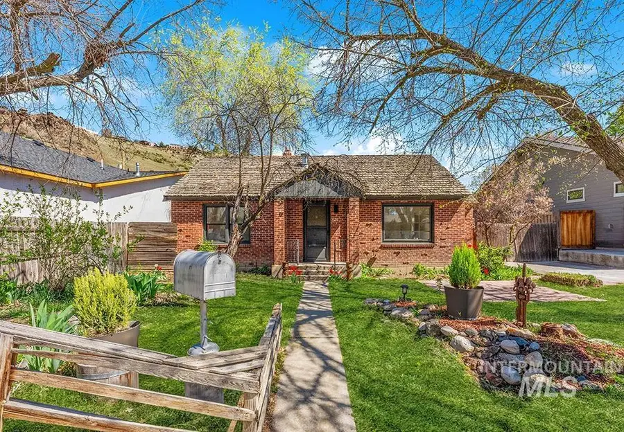 426 N Bacon Dr, Boise, ID 83712 - #2