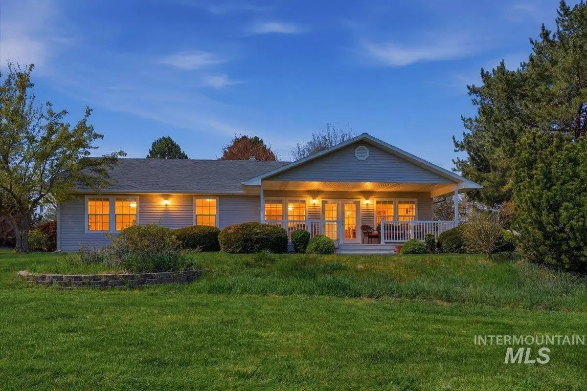 5605 Sunset Rd, Fruitland, ID 83619 - #1